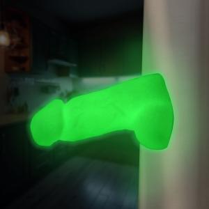 Glow-In-The-Dark Magnetic Snap-On Peckers